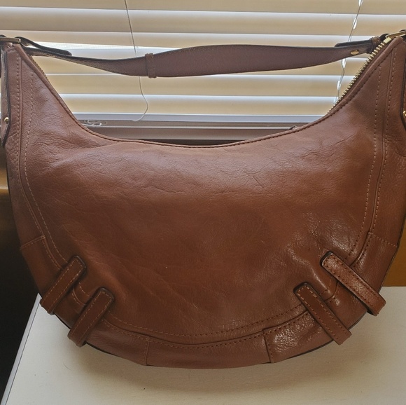 Michael Kors matching bag and shoe. - Picture 5 of 8